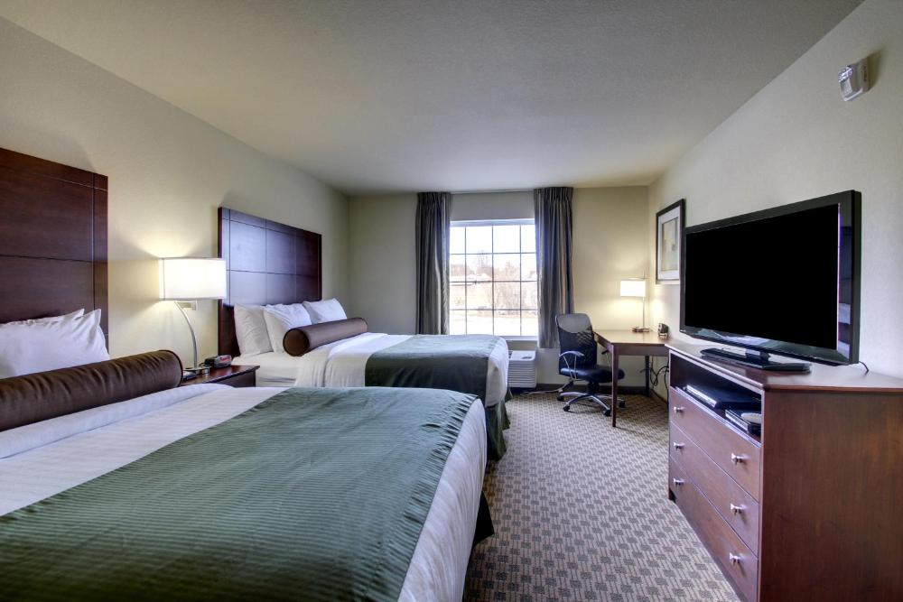 Queen Room with Two Queen Beds - Non-Smoking interior